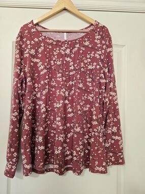 Floral Pintuck Long-Sleeve Tee in Dusty Rose